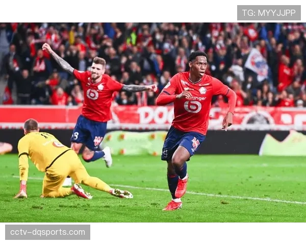 里尔vs朗斯战术博弈：高位逼抢对抗三中卫体系